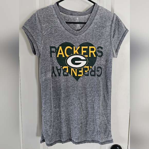 Nfl Apparel Tops - Packers Women's Gray Heart Logo Tee